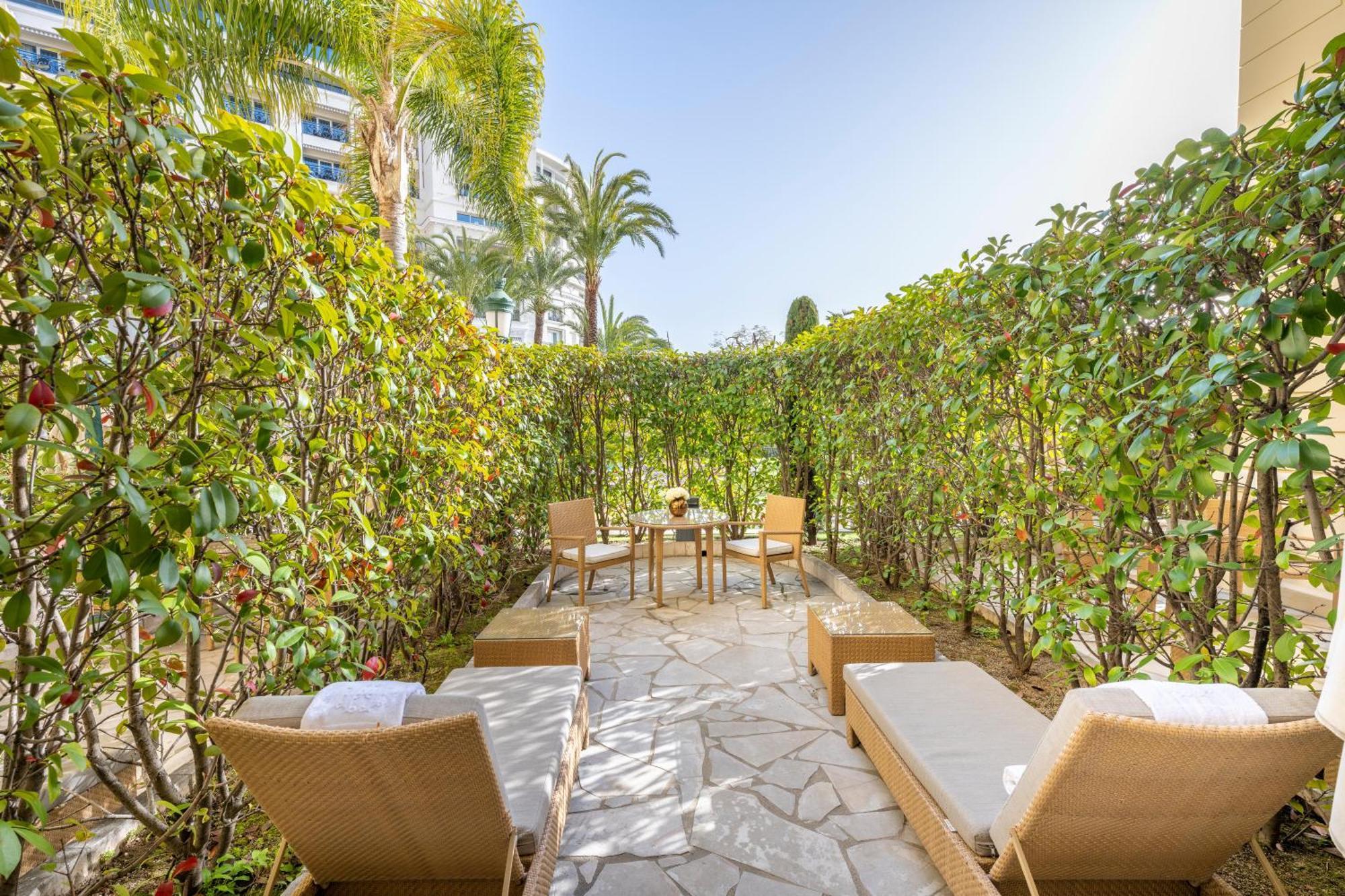 Hôtel Hermitage Monte-Carlo Camera foto The garden of the hotel